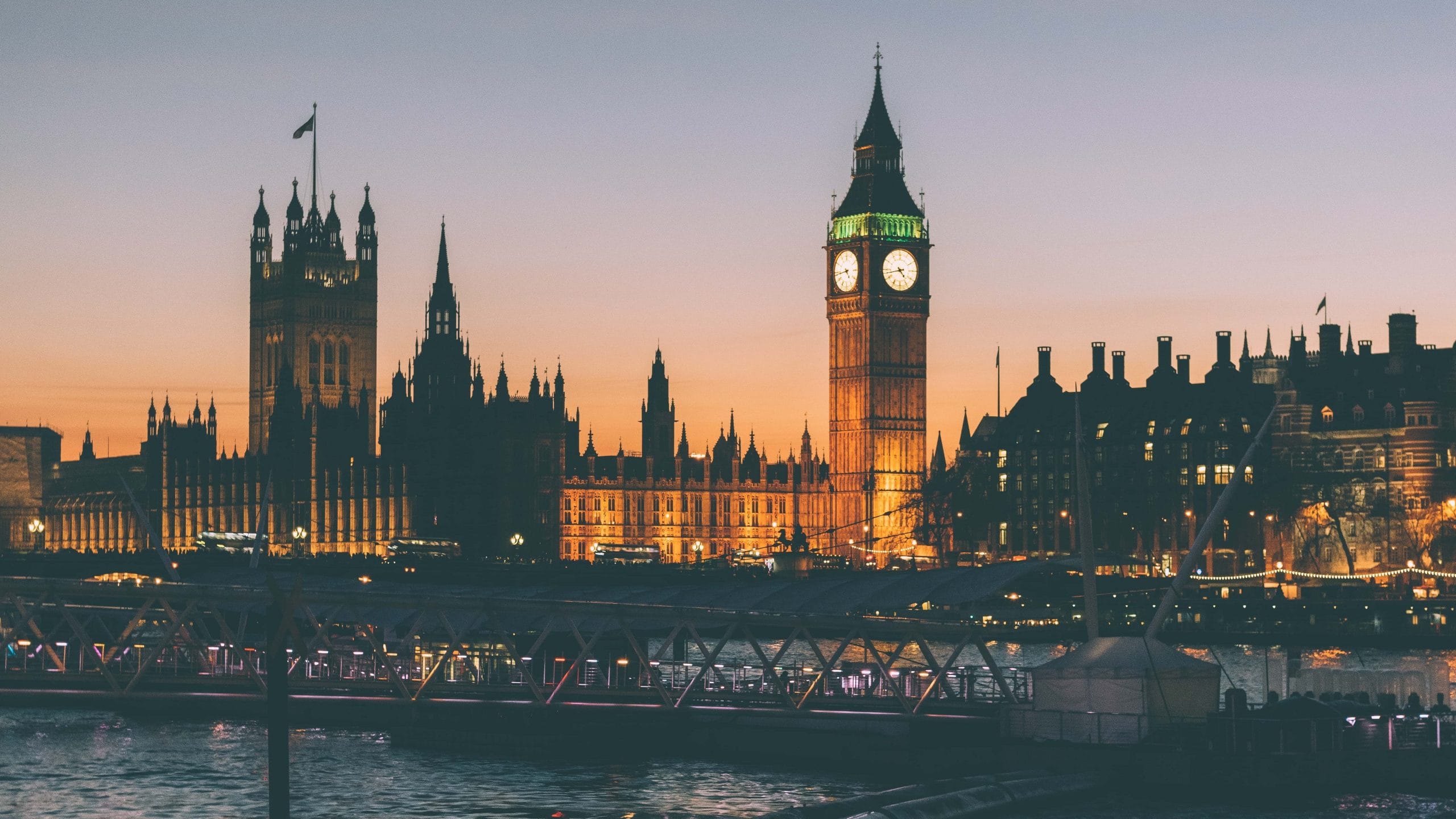 Big Ben and Houses of Parliament Famous London Landmarks